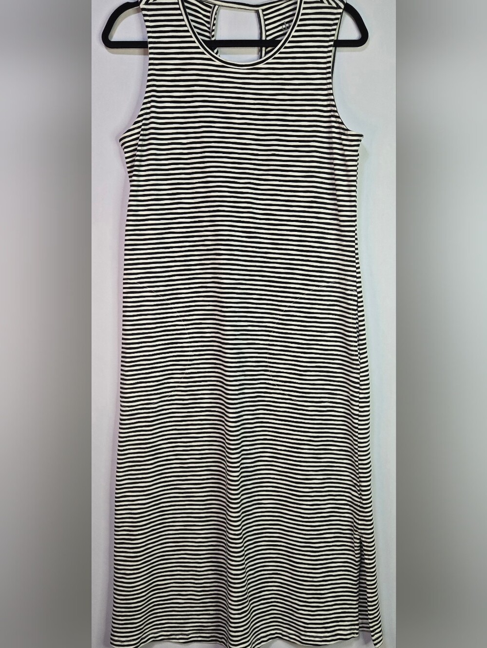 D&Co. Woman Size Petite XS Sleeveless Stripe Tank Maxi dress, Twist Keyhole Back